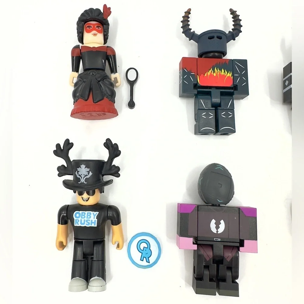 Roblox Mini Figures LOT of 10 With Some Accessories Mixed Bundle
